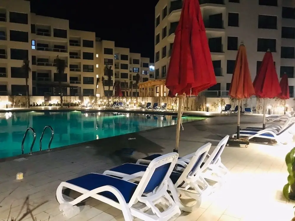 Порт-Саид: Beachfront Chalet in Porto Said With Poo