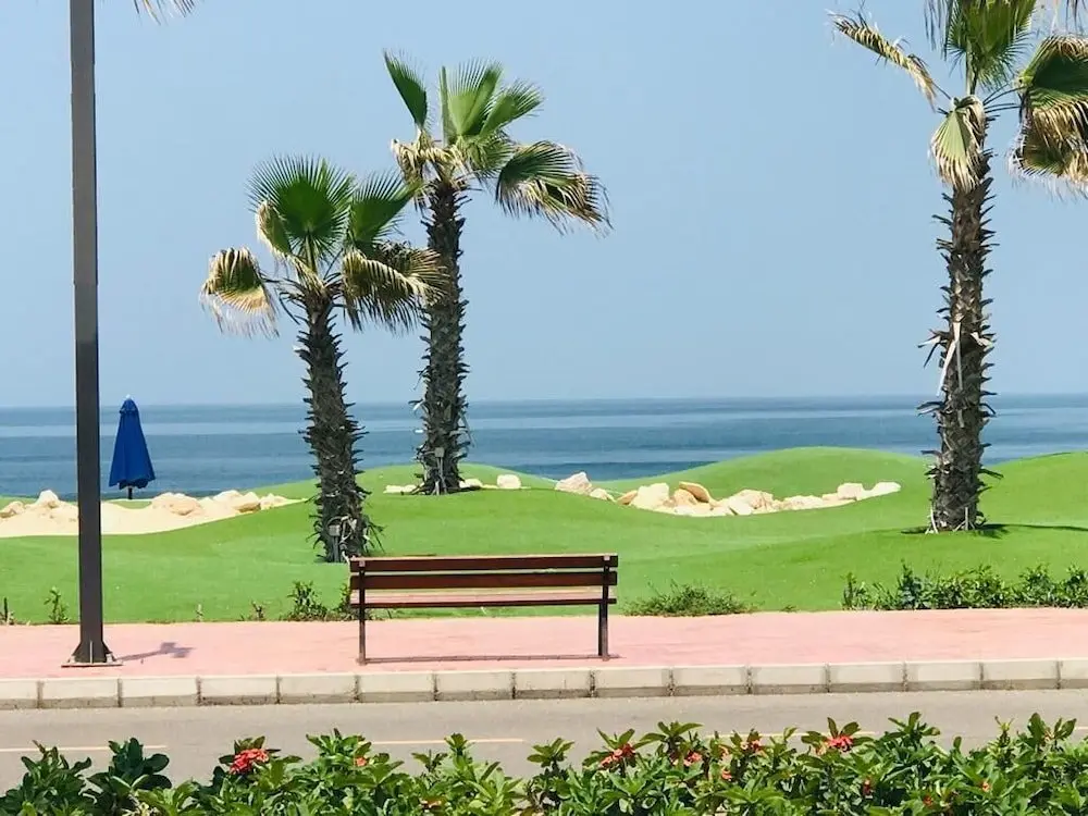 Порт-Саид: Beachfront Chalet in Porto Said With Pool &