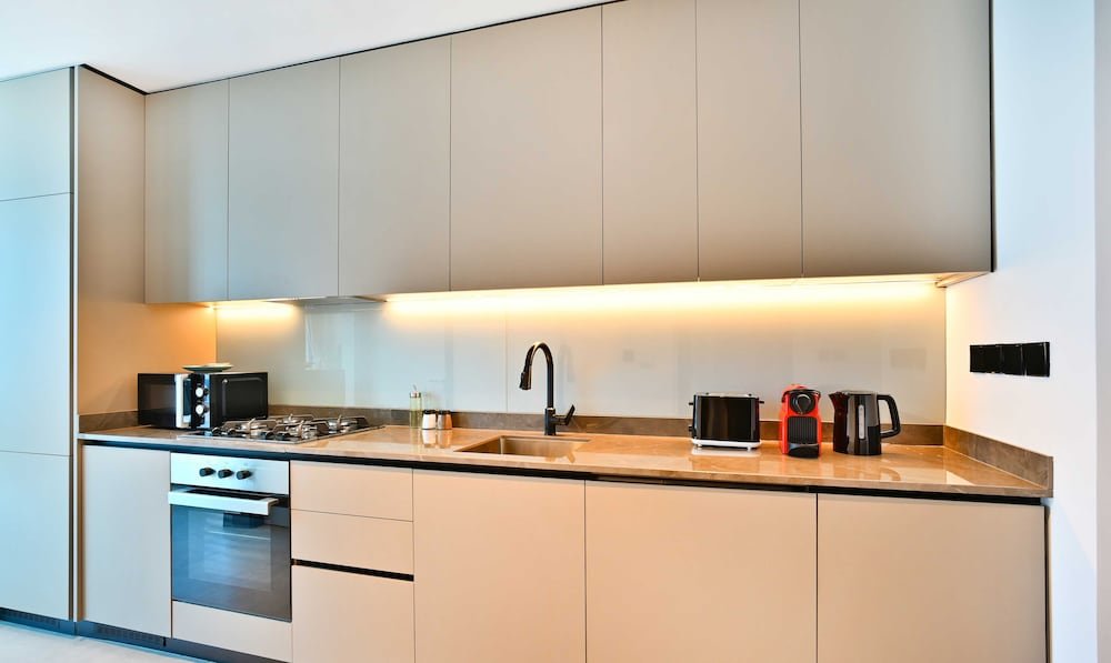 Дубай: LUX The Northside 15 Burj Khalifa View Suite