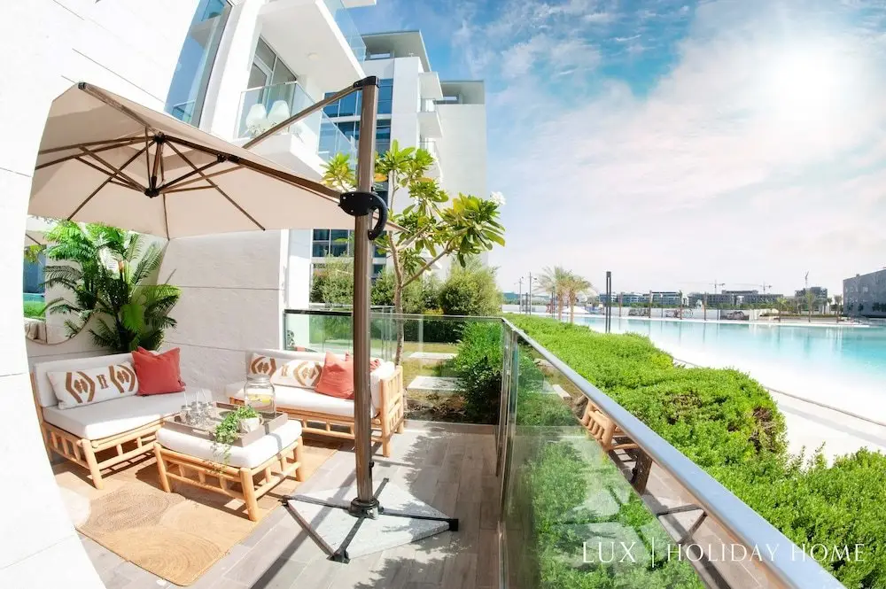 Дубай: LUX The District One Lagoon View Suite