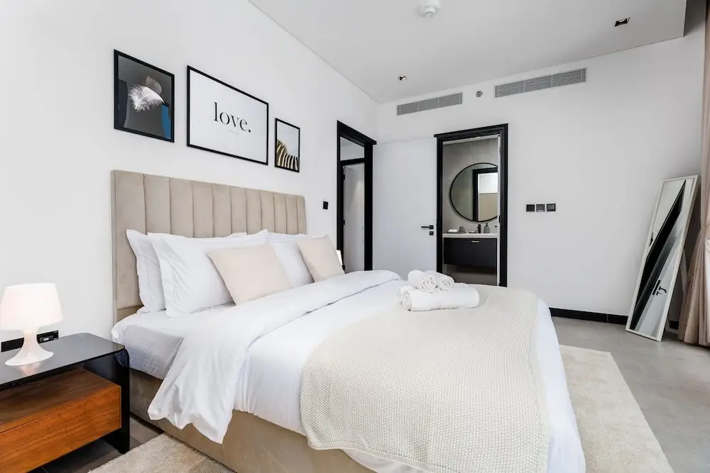 Дубай: Waves - Urban Retreat Waterfront Elegance at 15 Northside