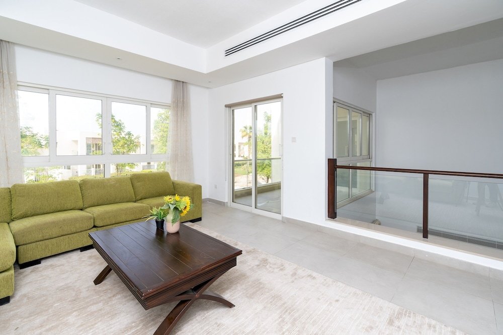 Рас-эль-Хайма: Luxury 5B Villa Private Garden in Ras Al Khaimah