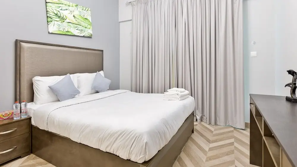 Дубай: Luxury StayCation - Elegant 1BR Apartment in the Heart of Dubai