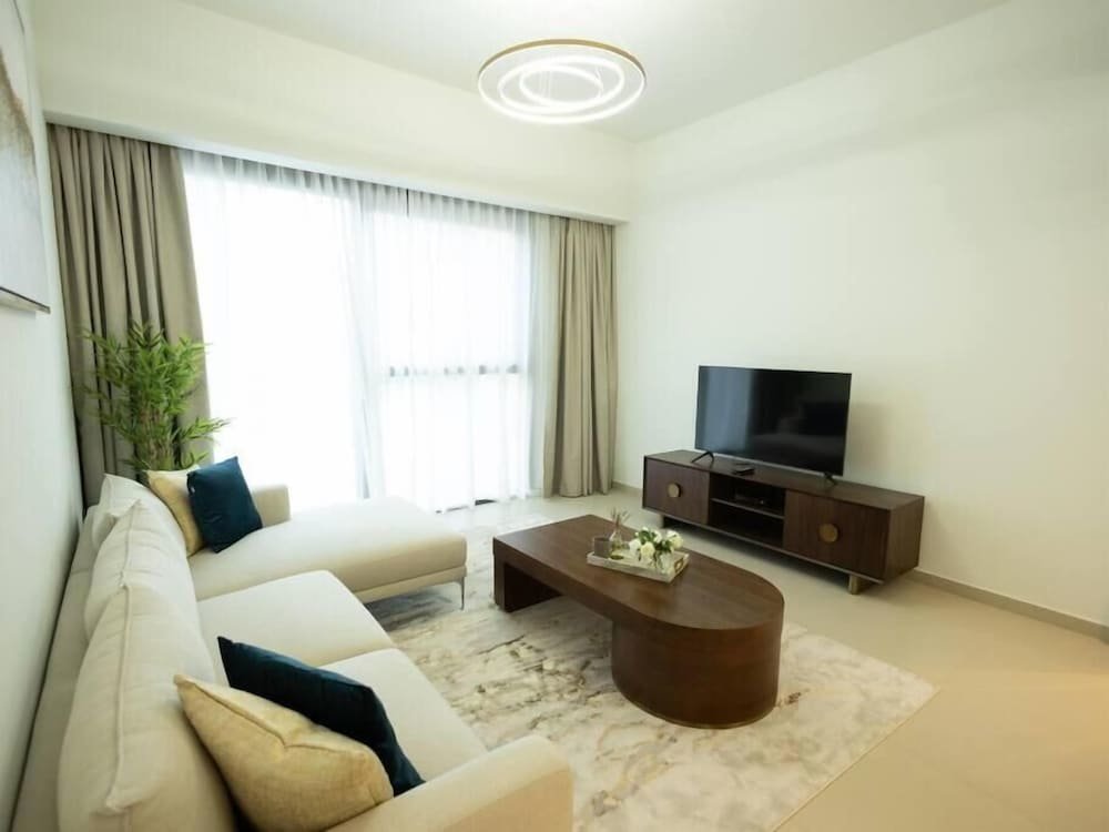 Дубай: Mh- Modern 1-bedroom Abode Ref - 4004
