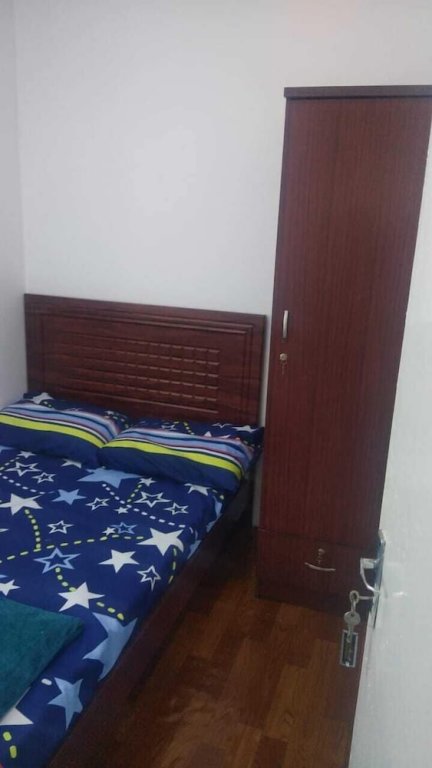 Дубай: Private Couple room near Burdubai