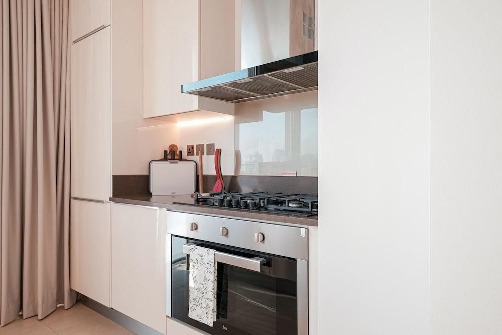 Дубай: Luxe Living - Spacious 2BR - Marina Gate