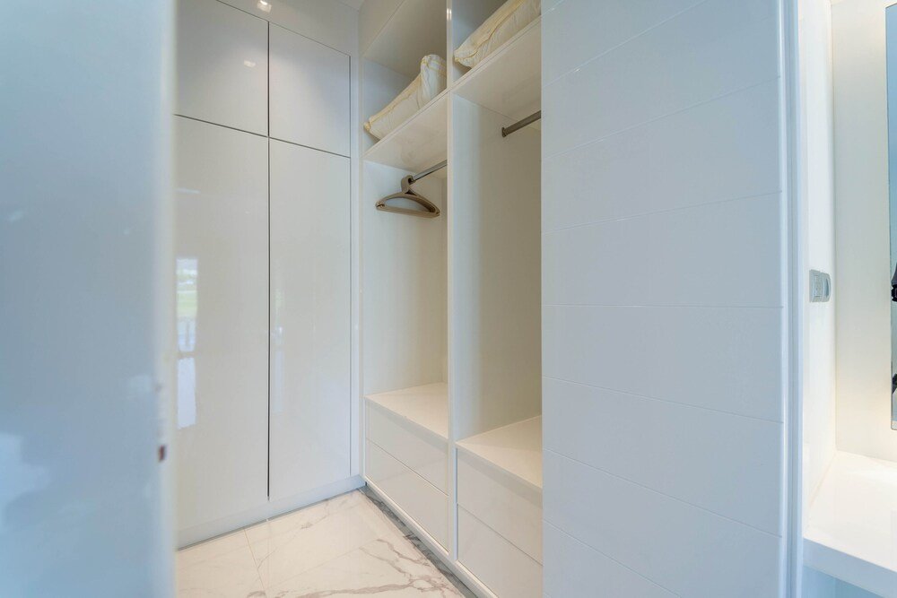 Хуахин: High-End Villa on Golf Course -BMG3
