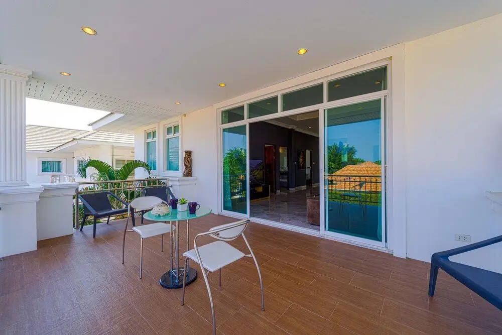 Хуахин: Luxurious 5-Bed Private Pool Villa - PV6