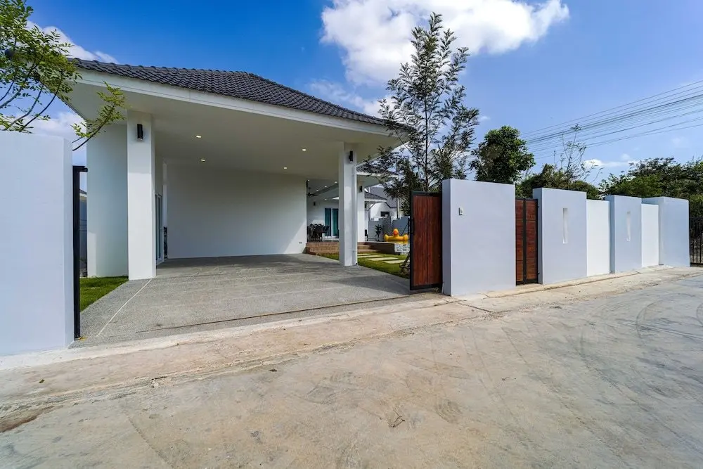 Хуахин: Private Modern 3 Bedroom Pool Villa- AV1