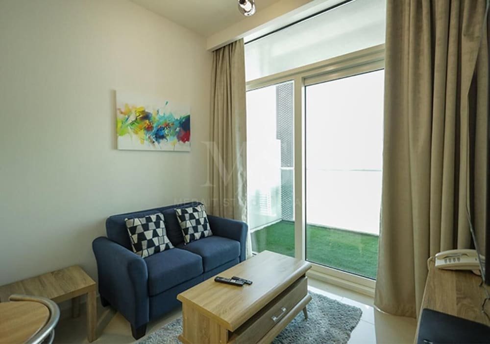 Mh-1 Bhk With Stunning Canal View in Reva Residence Ref 26005 — фото 1