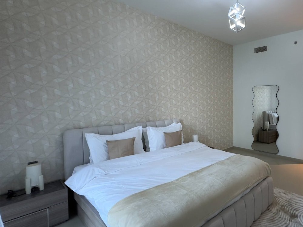 Mh-act One Act Two-2bhk-ref401 — фото 1