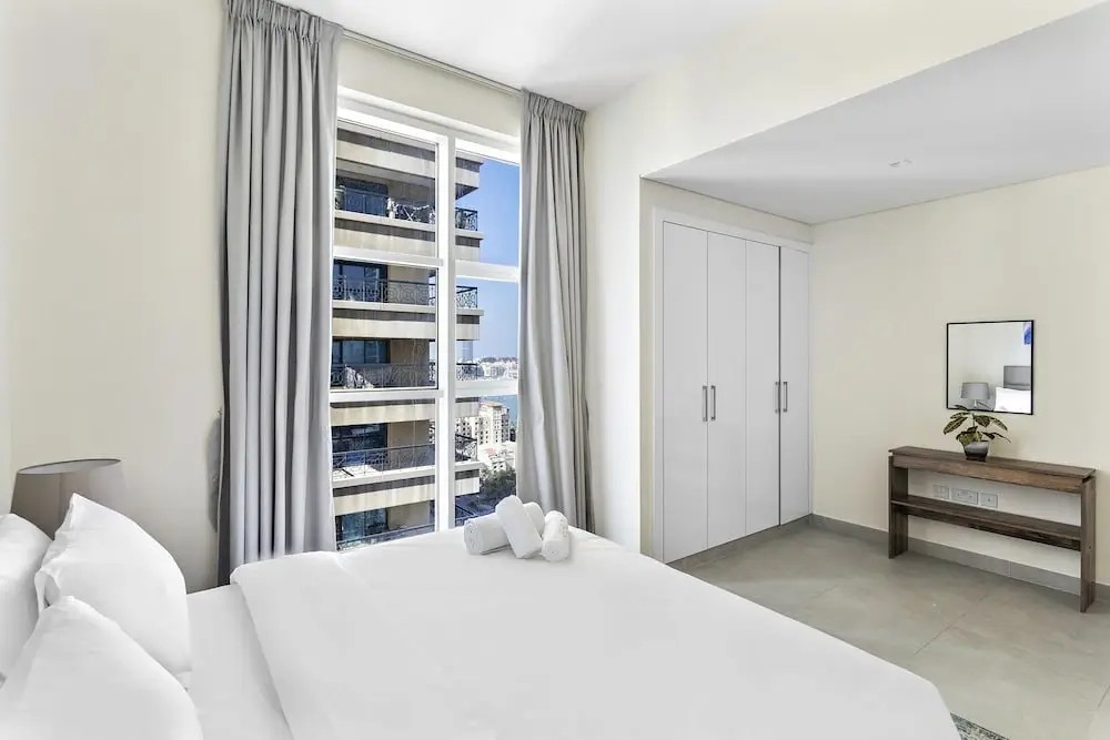 Дубай: WelHome - Breathtaking Partial Sea View 2BR Close to Marina