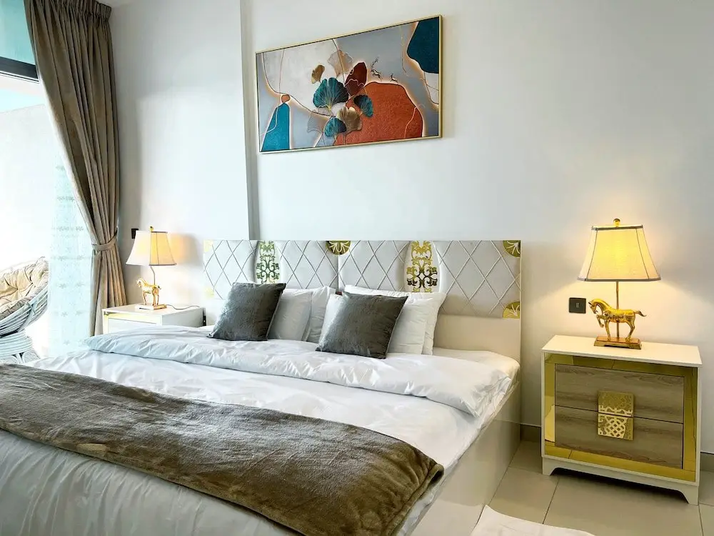 Дубай: SuperHost - Peaceful 1BR Apt With Balcony in Front of the Sea