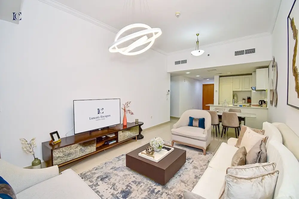 Дубай: Stunning Sea View 2Bed near Tram Stn