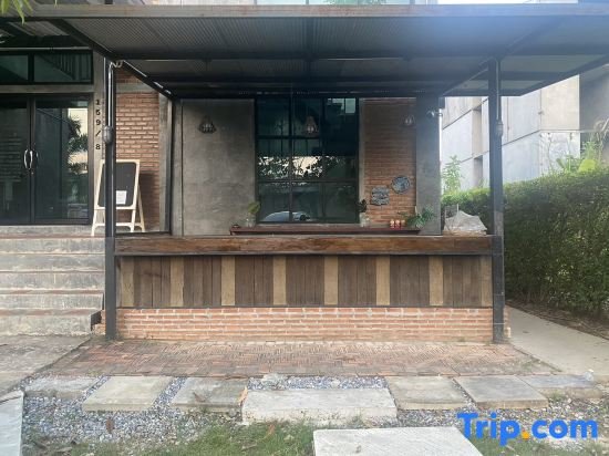 Чиангмай: Moon 360 Loft House