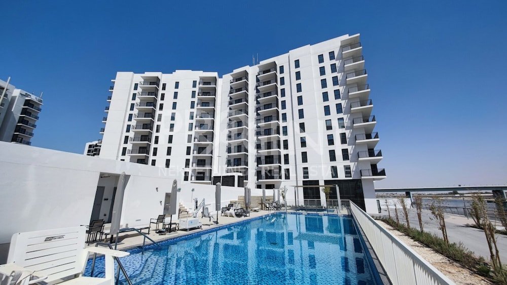 Silkhaus Waters Edge Tower - Yas Island — фото 1