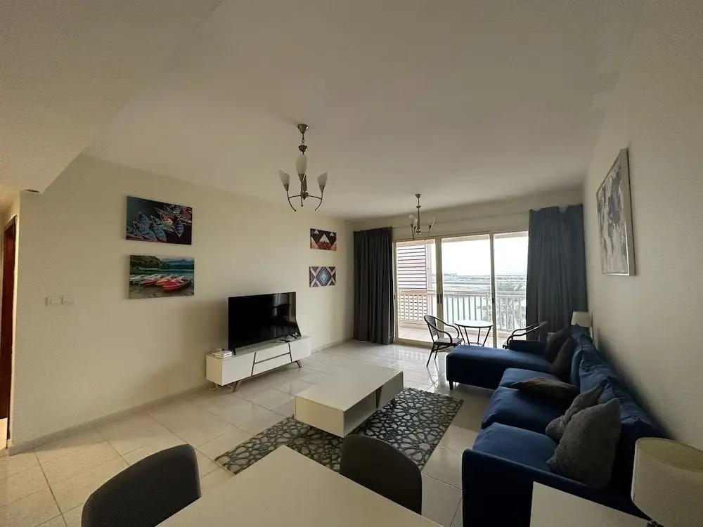 Stunning 1B With Lagoon View in Ras Al Khaimah — фото 1