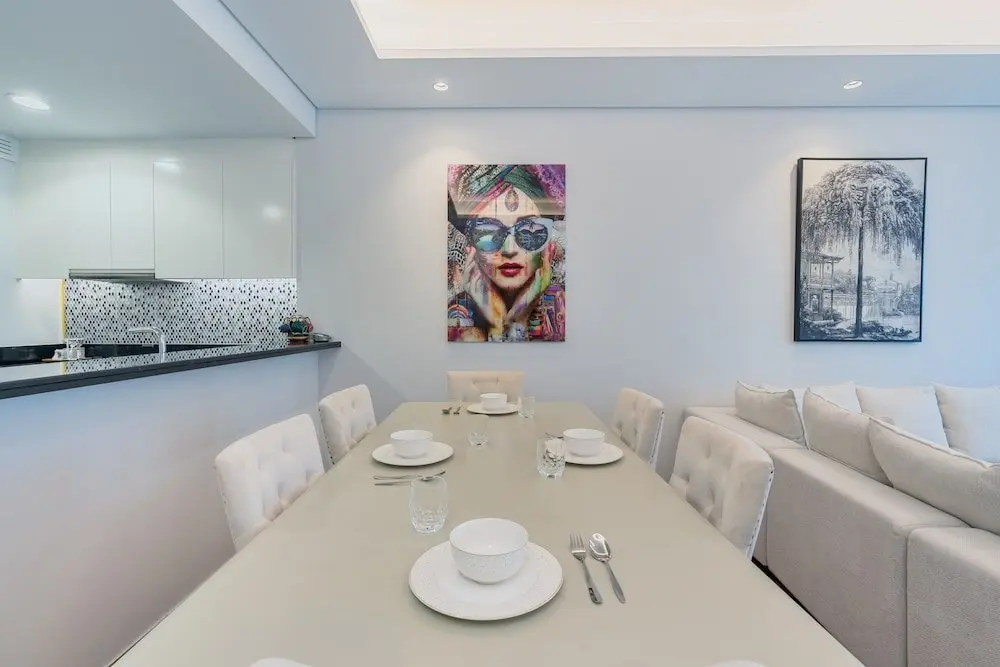 Дубай: Luxurious 2B With Burj Views in Business Bay