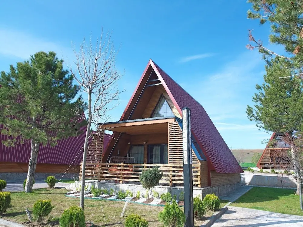 Мумкучифтлиги: Sivas Camlica Termal Bungalow