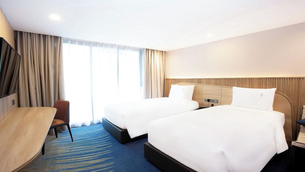 Бангкок: Holiday Inn Express and Suites Bangkok Central Pier, an IHG Hotel
