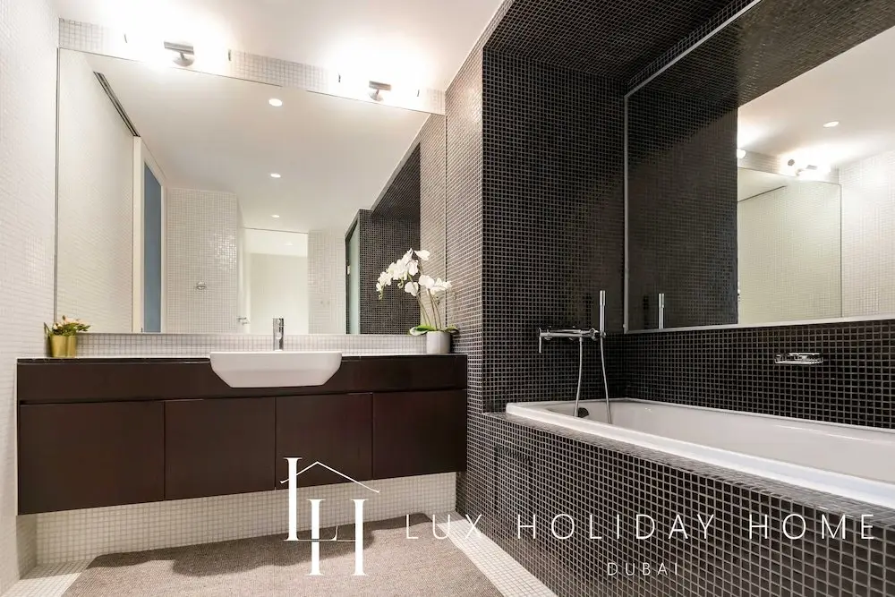 Дубай: LUX  The Elegant DIFC Suite