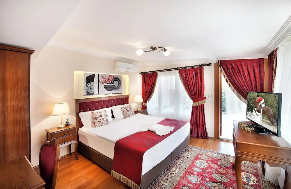 Room in Apartment - Cozy Apartment in Old City Center up to 4 People in Brillant Location — фото 1