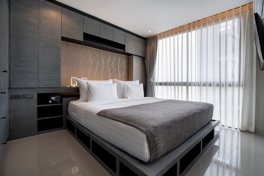 Кату: Chic Suite B704 at Citygate Kamala