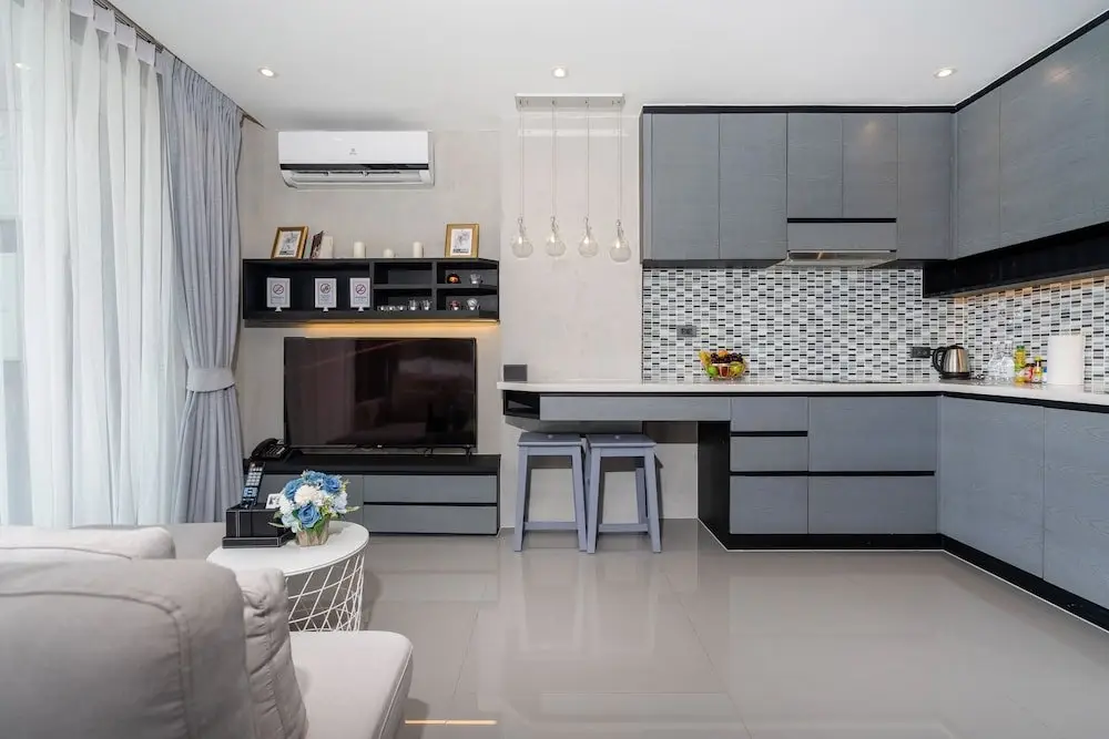 Кату: Chic Suite B704 at Citygate Kamala