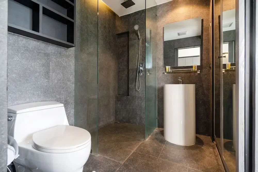Кату: Premier Hill View Suite P708 at Citygate