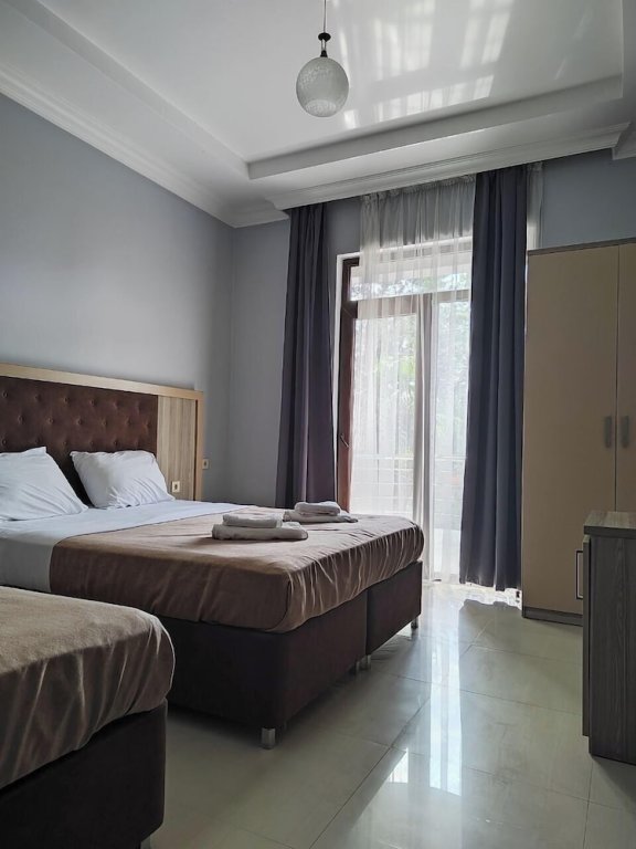 Кобулети: Hotel Tamaz 0318