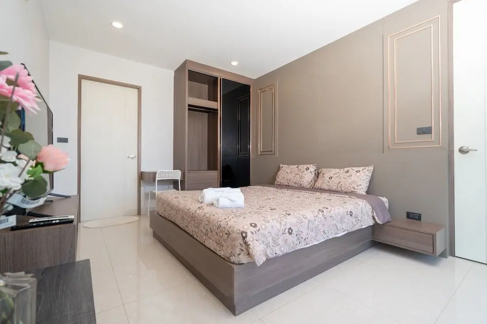 Пхукет: Condo Viva Patong A503 Freedom Beach