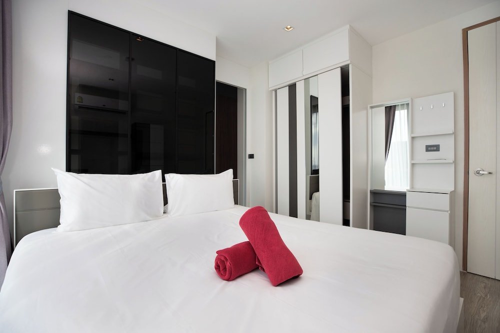 Пхукет: Condo Viva Patong A401 Freedom Beach