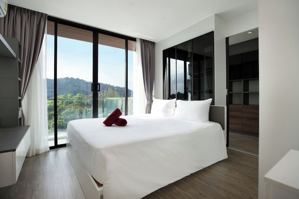 Пхукет: Condo Viva Patong A401 Freedom Beach