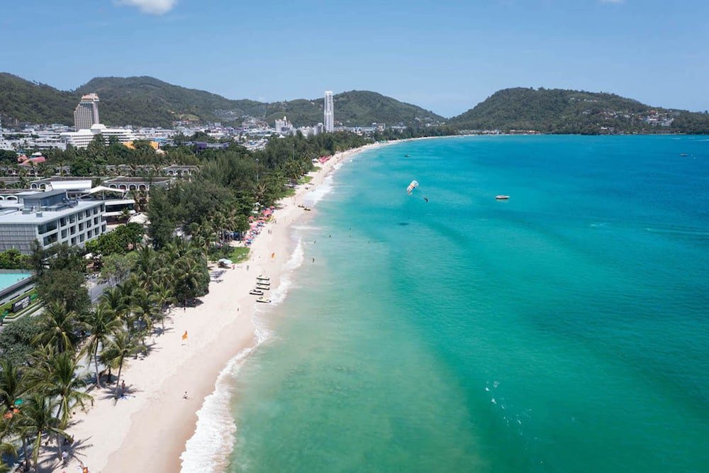 Пхукет: Condo Viva Patong A401 Freedom Beach