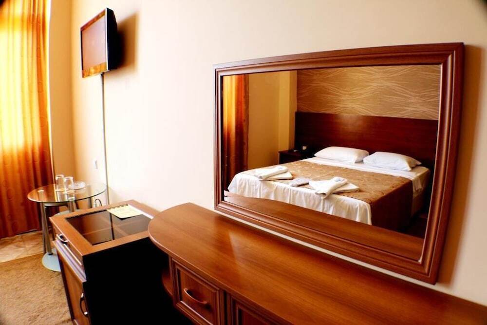 Кобулети: Hotel Condori 0319
