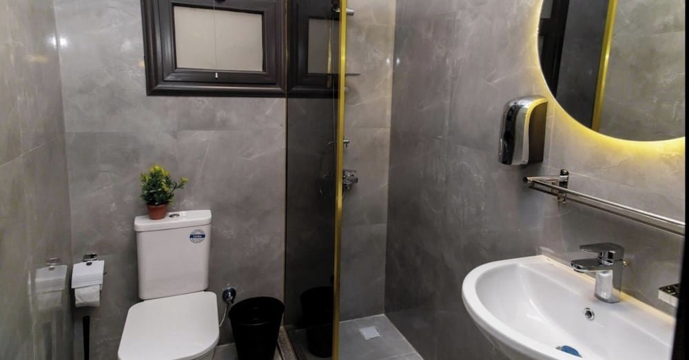 Порт-Саид: Beachfront Oasis in Porto Said - 3-bedroom Chalet