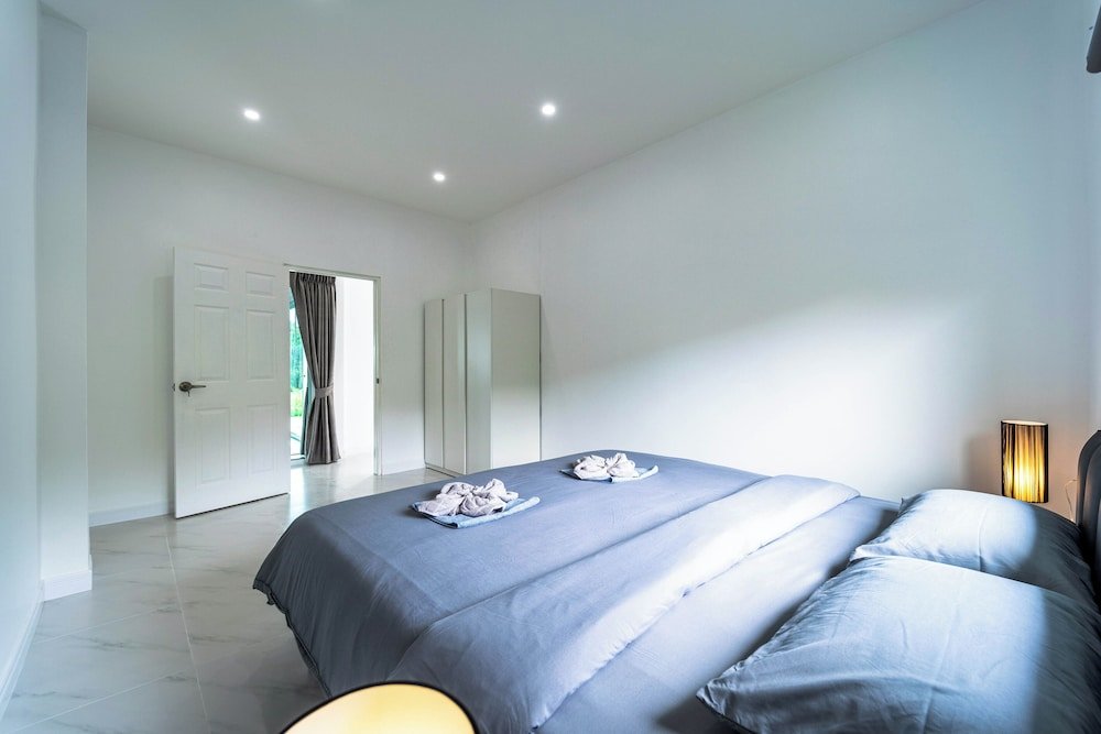 Хуахин: Modern Pool Villa with 5 Bedrooms - EDO
