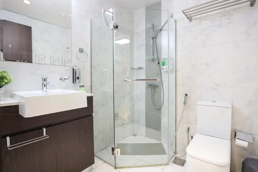 Дубай: Elite LUX Holiday Homes - Ultra Stylish 2BR Thriving Community in Production City Dubai, Dubai
