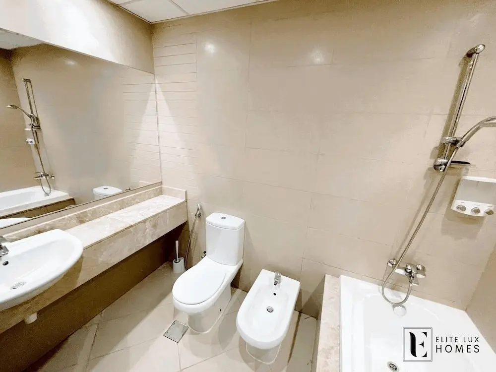 Дубай: Elite LUX Holiday Homes - Beautiful Escape 2BR Direct Metro Access in Al Furjan Dubai, Dubai