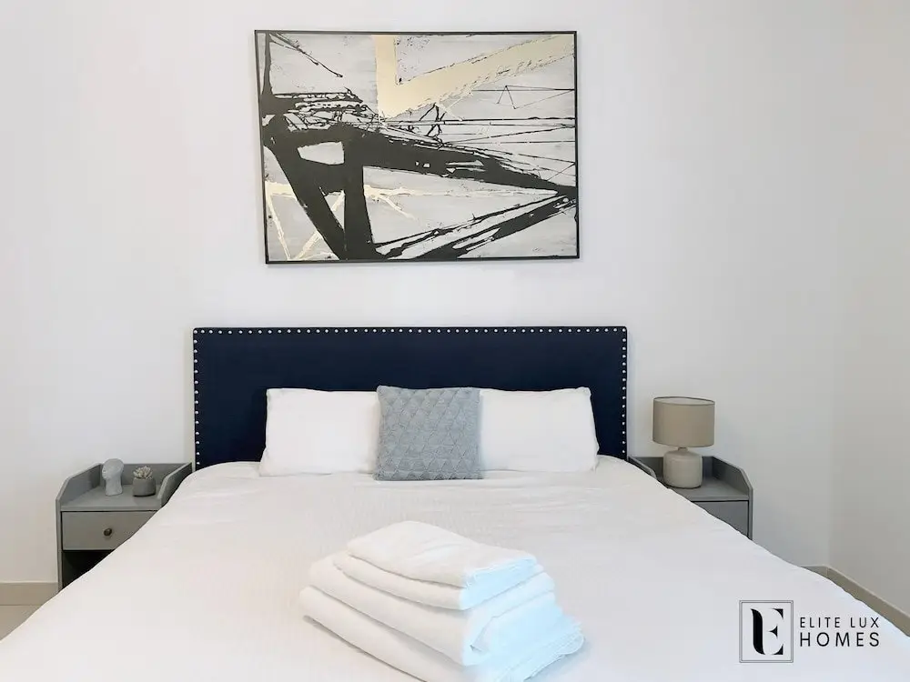 Дубай: Elite LUX Holiday Homes - Beautiful Escape 2BR Direct Metro Access in Al Furjan Dubai, Dubai