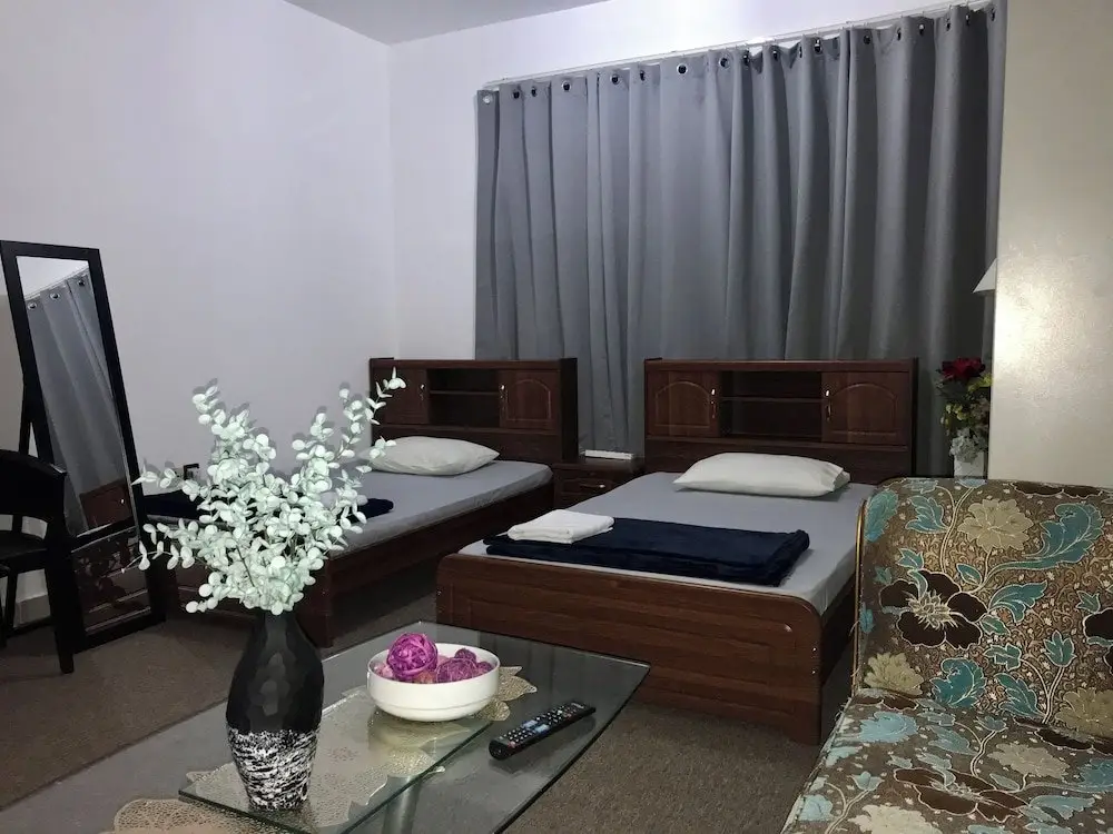 Абу-Даби: JnF Homestay - 5 Minutes Walk From Bus Terminal