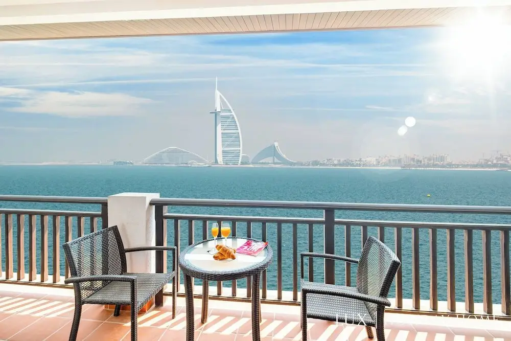 Дубай: LUX The Anantara Residence Suite