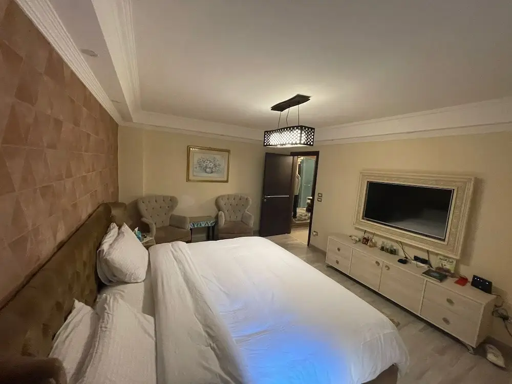 Mohandessin Royal Suites — фото 1