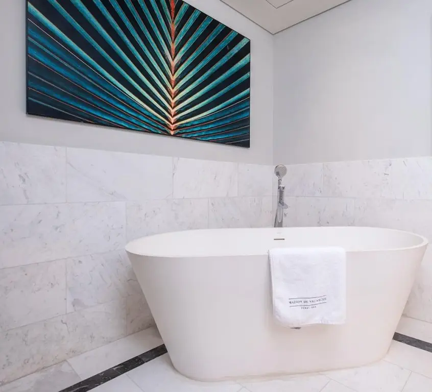Дубай: The Palm Tower Skyline View 2 Bedroom in Dubai