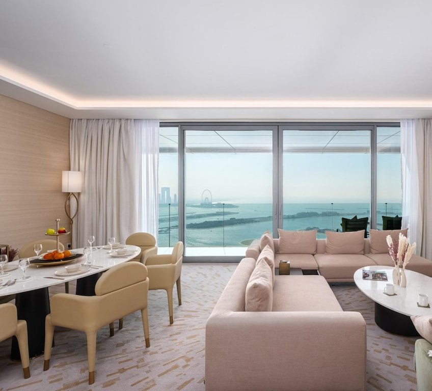 The Palm Tower Skyline View 2 Bedroom in Dubai — фото 1