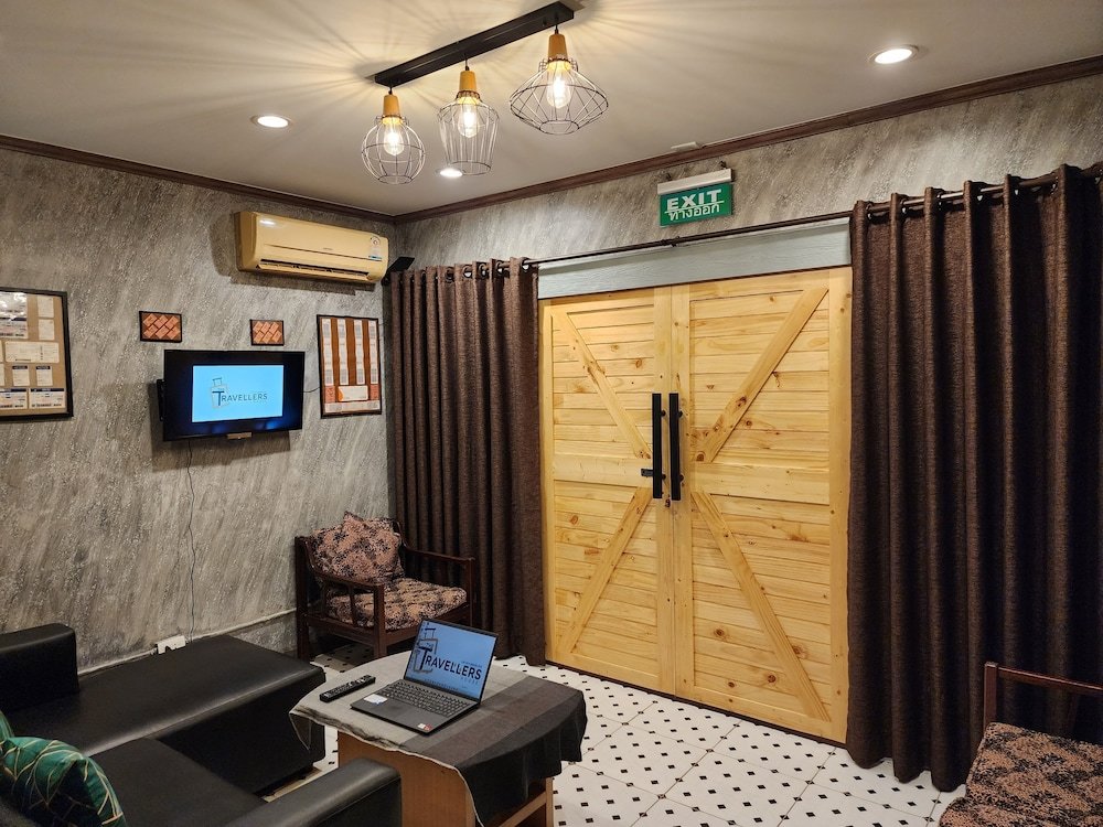 Бангкок: The Travellers House - Pet Friendly Accommodation