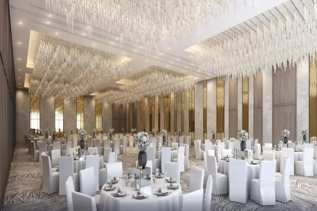 Дубай: Embassy Suites By Hilton Dubai Business Bay