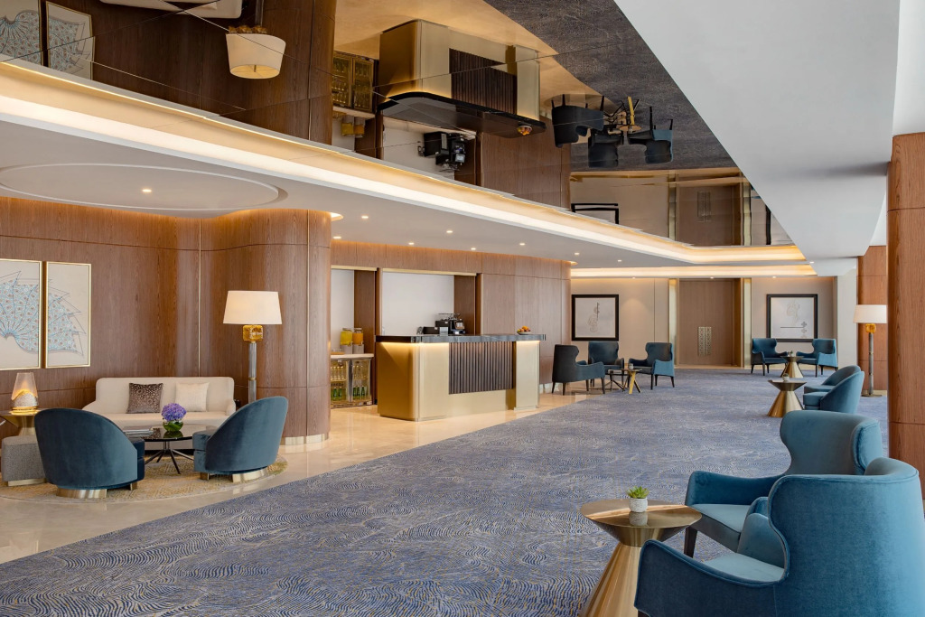 Hilton Garden Inn Dubai Business Bay — фото 1