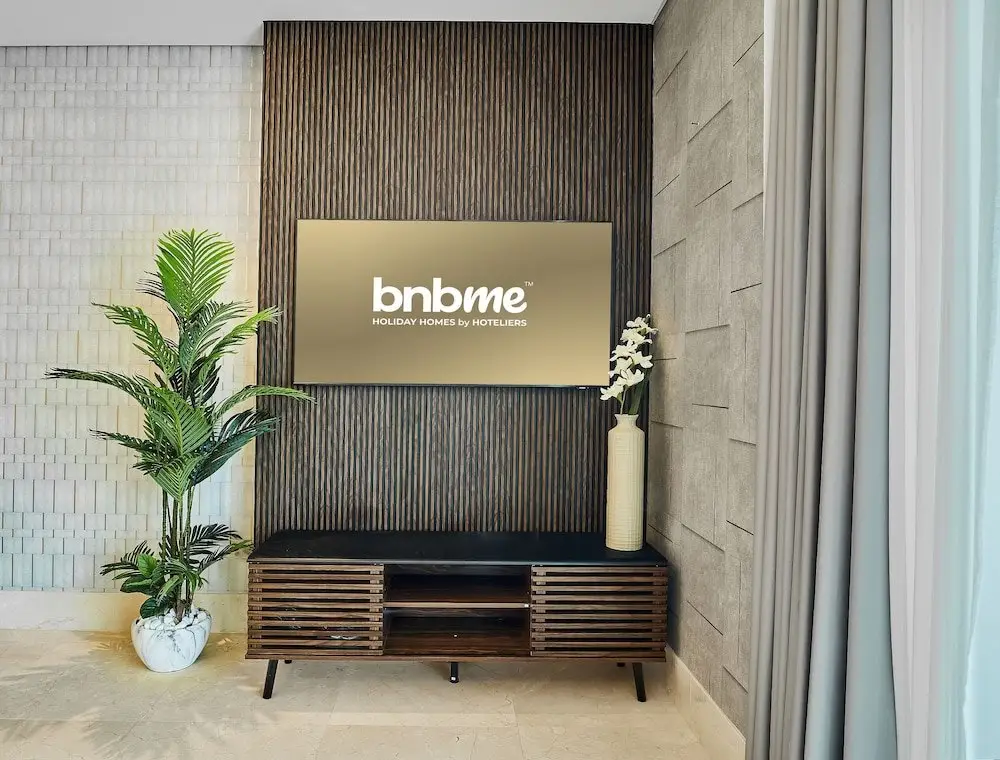 Дубай: bnbme | The8 | 2 BDR
