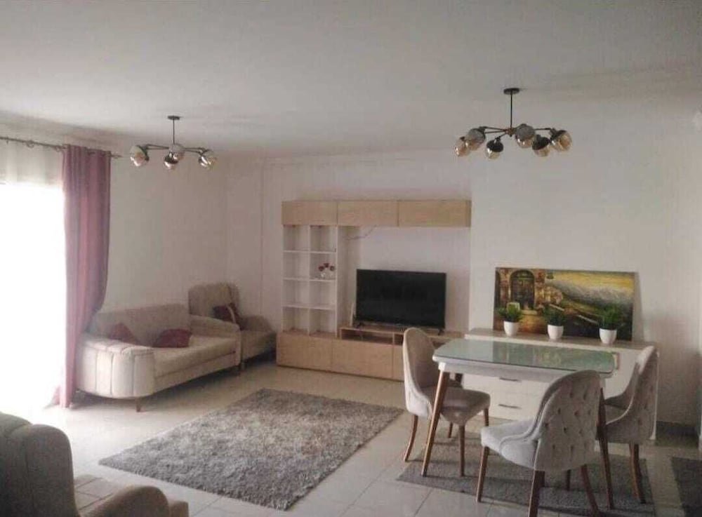 Каир: Cozy Hotel APt In Madinaty 10.103.10.12
